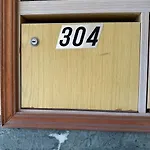 Apartment 2 Bedroom Pafia 2 *