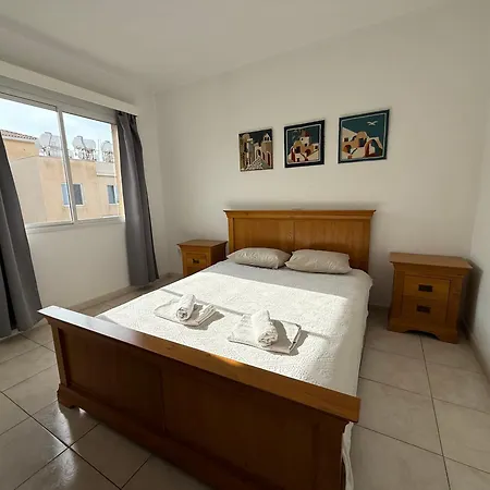 2 Bedroom Pafia 2 شقة *